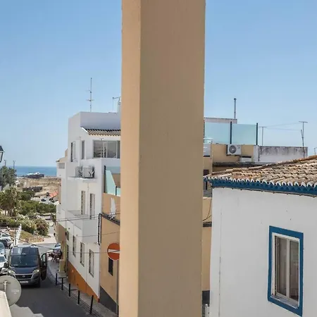 Stories 1 - Sunny Roof Terrace Alvor