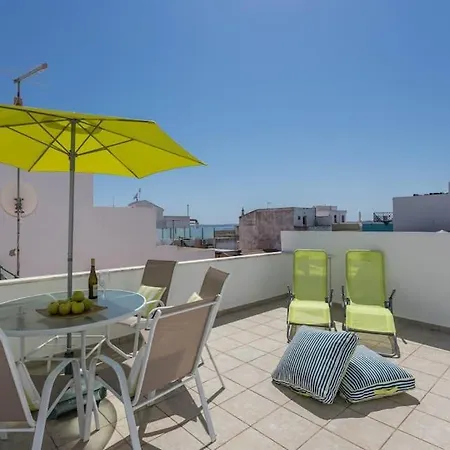 Stories 1 - Sunny Roof Terrace * Alvor
